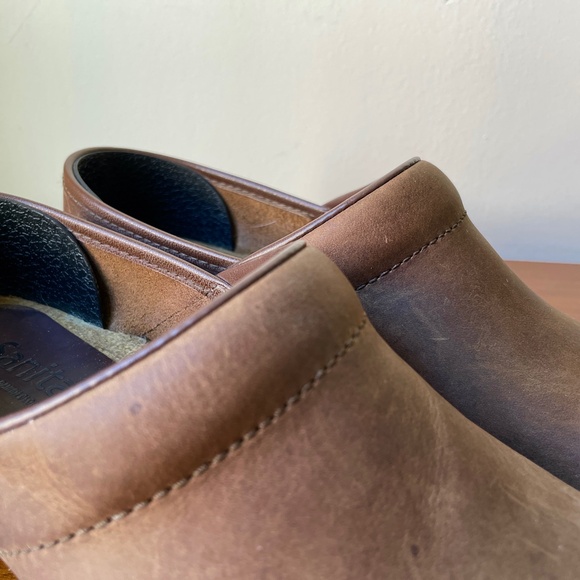 [US 8.5/EU 39] Sanita Julie Clogs — Antique Brown oiled leather - Picture 9 of 15
